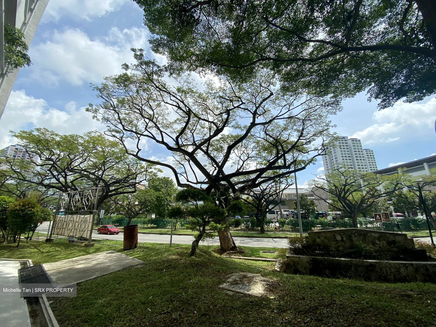 Jurong East Street 21 (D22), Shop House #453516991